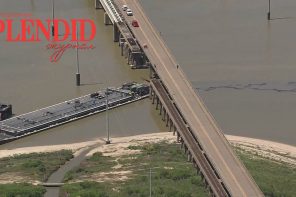 В Техасе баржа врезалась в мост